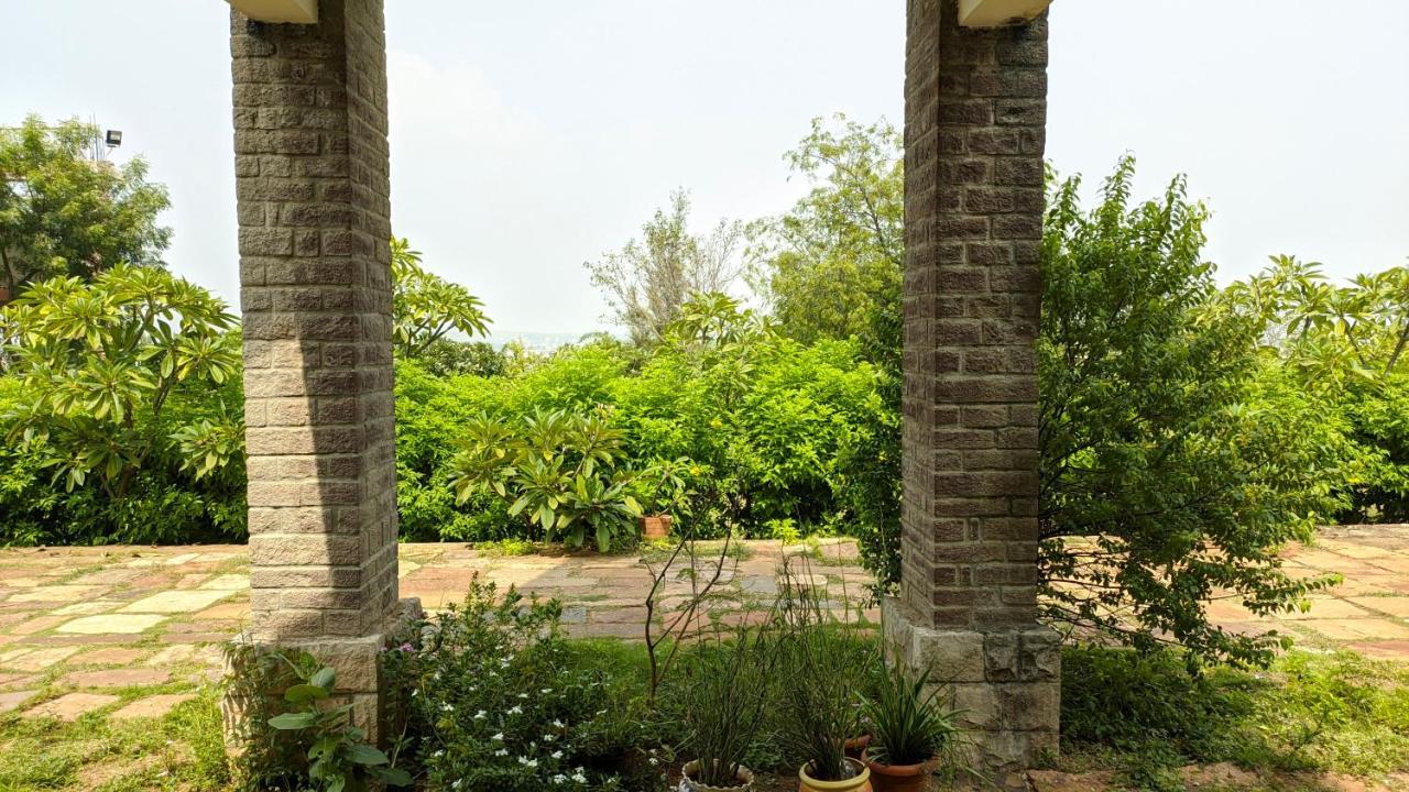 Kanthi Resorts Badami Bāgalkot Exteriör bild